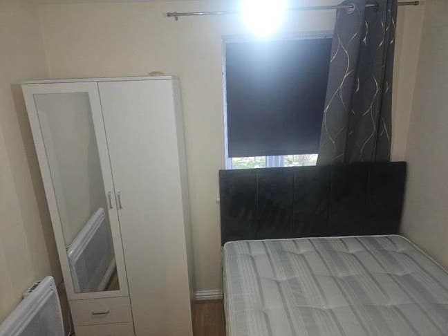 🏡 Double Room Available in  London SE28  Main Photo