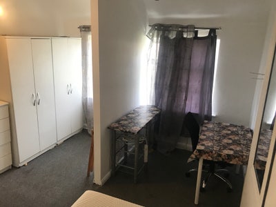 New House - 2 Rooms with Small Fridge Main Photo