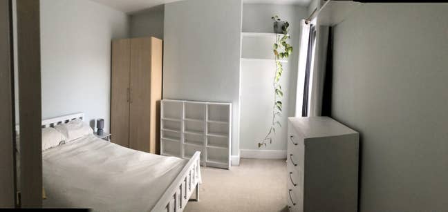 Large furnished double room in Central Southsea Main Photo