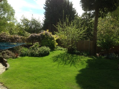 Double Room close to bus, train, town.  Main Photo