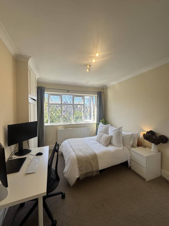 Large double room Tooting/Balham/Wandsworth Commo  Main Photo