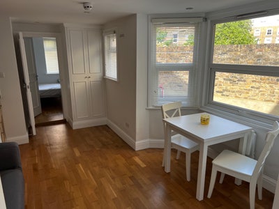 Studio Flat  Main Photo