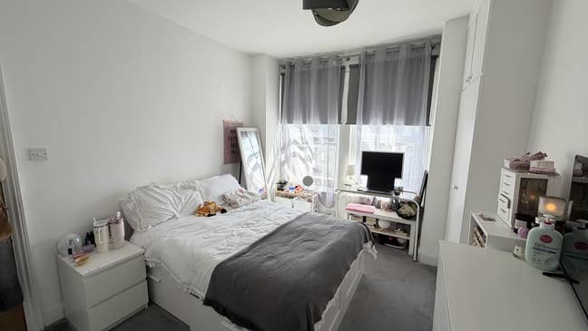 Large double bedroom in Wimbledon  Main Photo