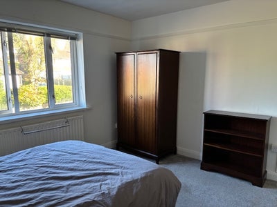 Spacious Double Bedroom to rent Main Photo