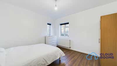 Double Room in Shared Flat- HA9 🏠 Wembley Park Main Photo