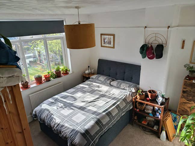 2 unfurnished bedrooms in St George's  Main Photo