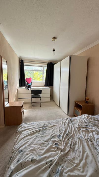 Double room for couples/2 girls/2 boys in Plaistow Main Photo