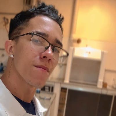 25 year old Male seeks a single or double room Main Photo