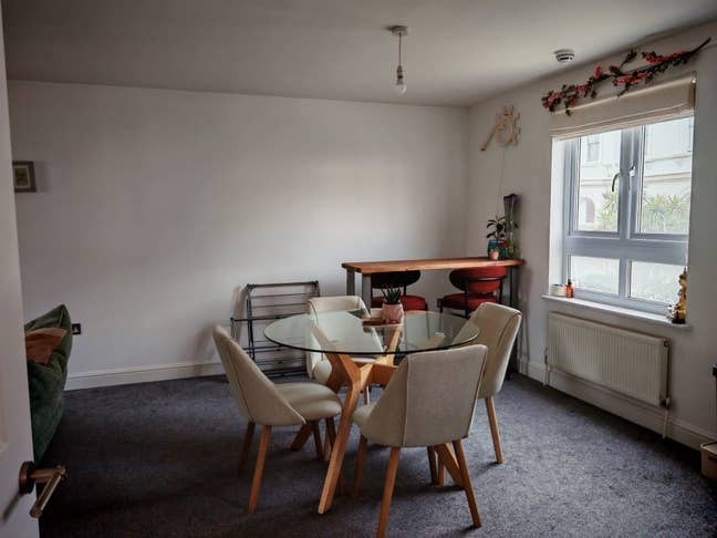 Double room with en-suite – Surbiton/Kingston Main Photo