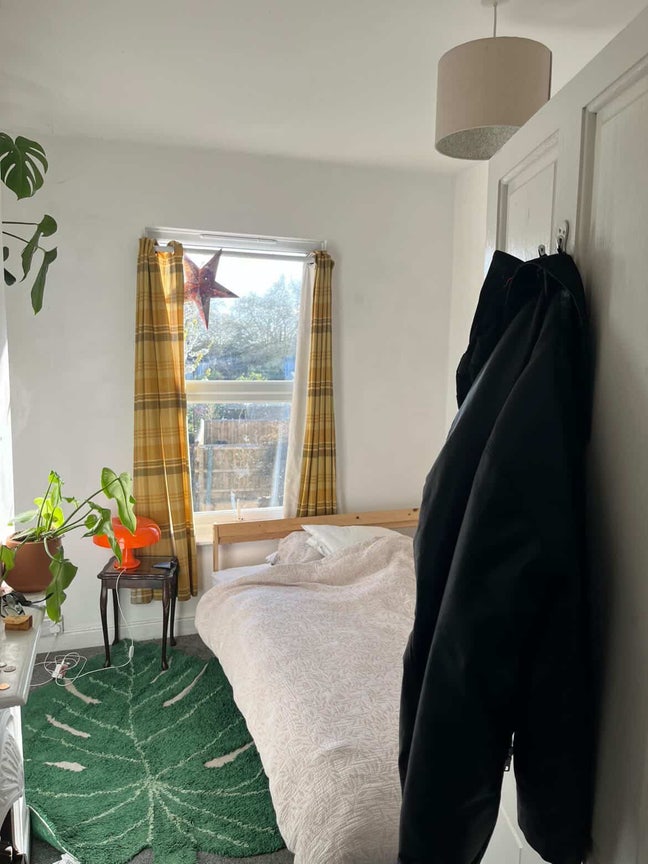 Room in lovely St. Werburghs Main Photo