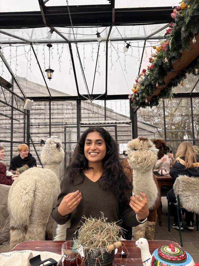 Hi! I am moving to London this summer from Am... Main Photo