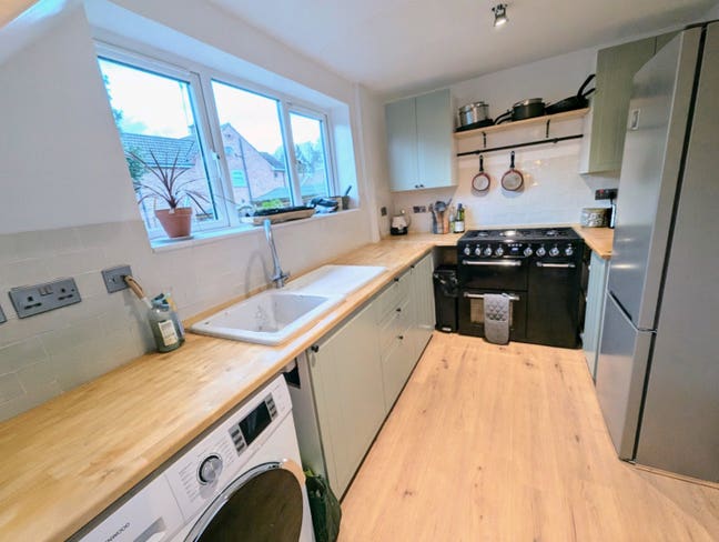 Large Double Bedroom in St Albans Main Photo