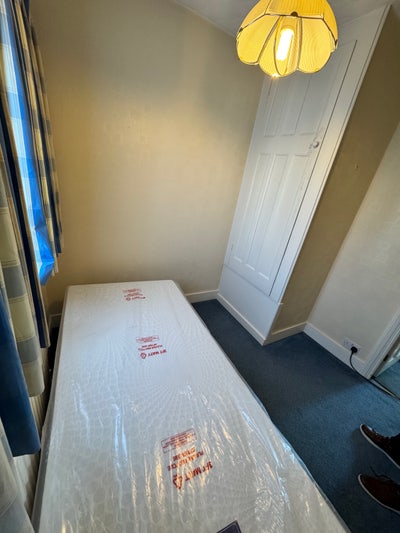 Single room for rent in Gants Hill Main Photo