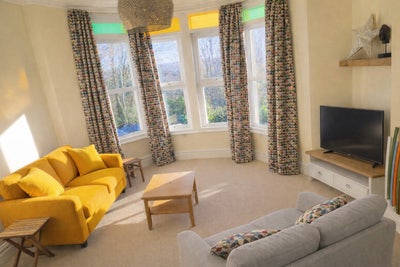 Spacious One Bedroom Flat in St. Andrews Main Photo