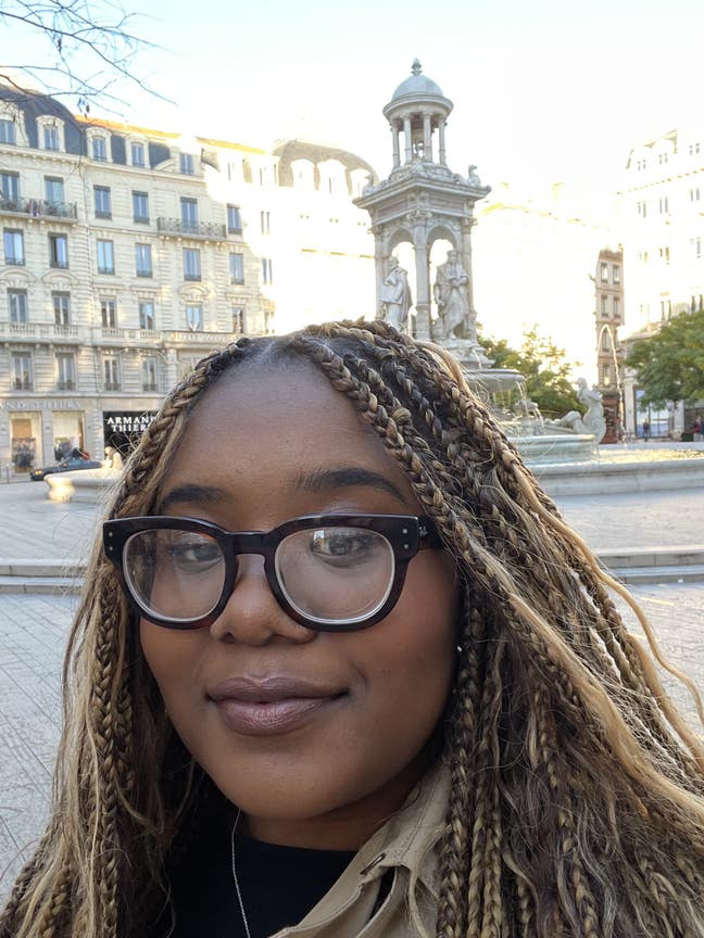 Looking for a friendly flat mate or a double room  Main Photo