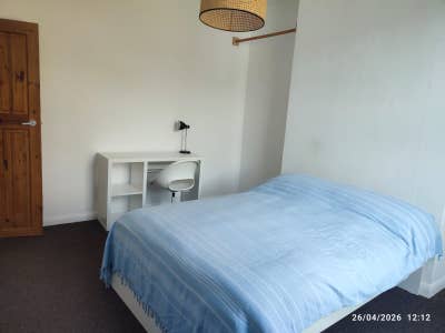 Bright Double Room in Victorian House - Islington Main Photo