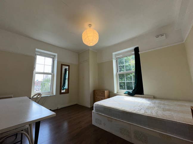 Old Street/Hoxton*Double Room!!🐝Fast Main Photo