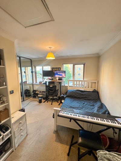 🌿 Large En-suite Room in Bow Main Photo