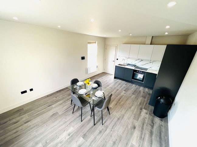 🏡🔥 2 Bedroom Flat to Let in – Enfield  Main Photo