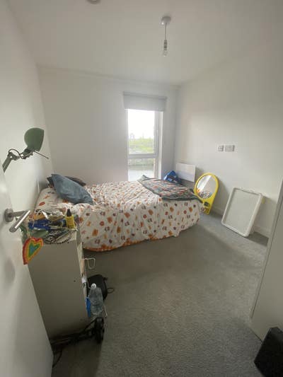 Double room with bathroom available Main Photo