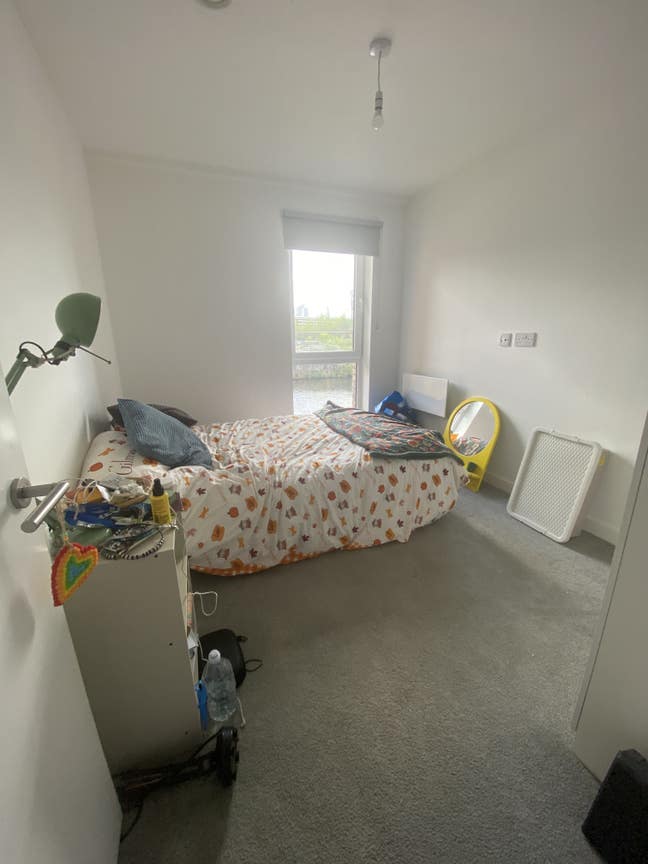 Double room with bathroom available Main Photo