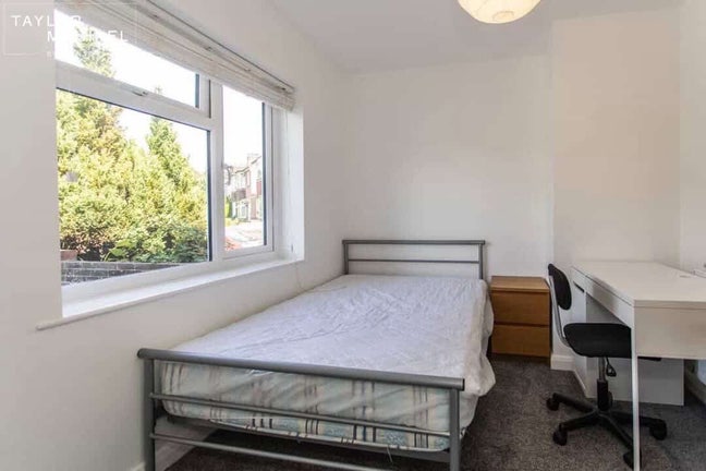 Looking for 1 person!! Main Photo