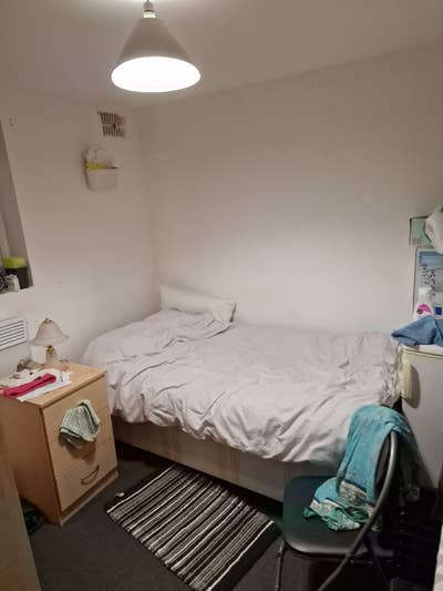  Two-Bedroom Annex Available in HA7 1JE Main Photo