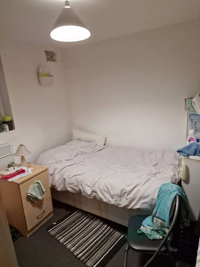  Two-Bedroom Annex Available in HA7 1JE Main Photo