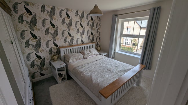 Double Room to rent, En-Suite room also available  Main Photo