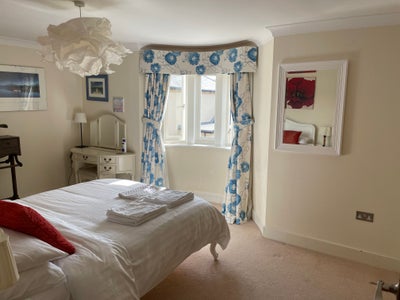 En suite double bedrooms in Eton with castle view Main Photo