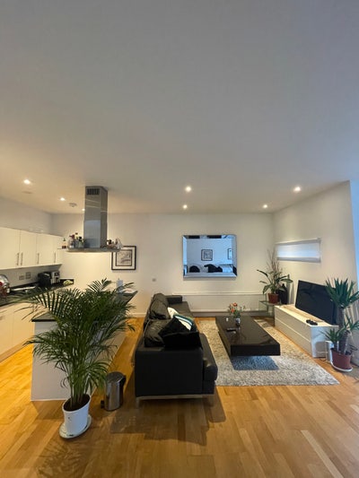 Modern room in the heart of Liverpool Street Main Photo