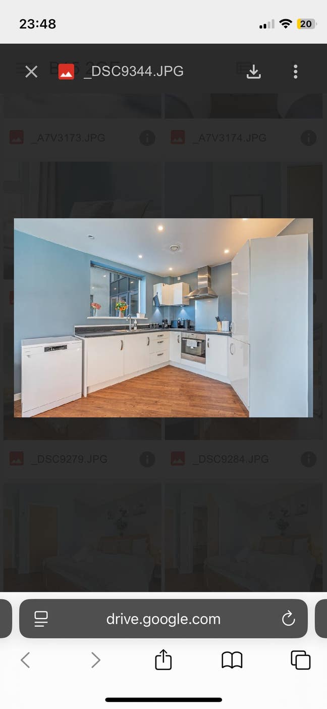 Modern 2Bed ,City centre, Balcony, Parking, WiFi  Main Photo