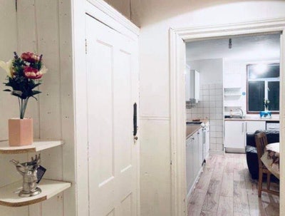 Double room available &pound;650, all bills including  Main Photo