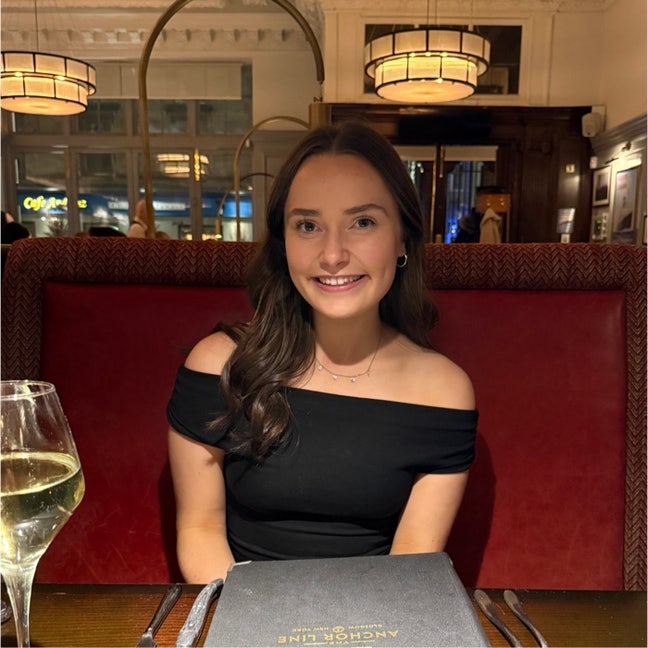 Looking for a room in a social home Main Photo