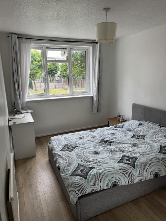 Master bedroom renting  Main Photo