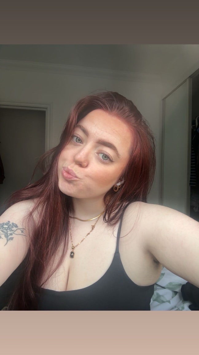 I’m Chloe, 24 and living in Cardiff for 5 y... Main Photo