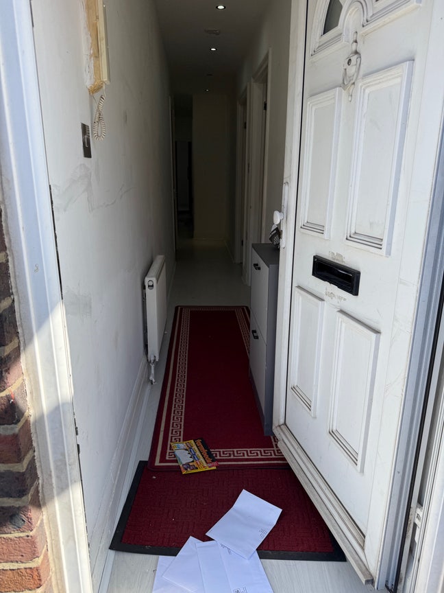 2-Bed Flat | Available now | &pound;2500PM Main Photo