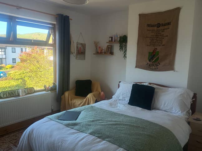 Spacious furnished room in Staveley near Kendal Main Photo