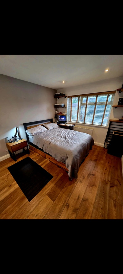 Double Room Englefield Green Bills incl. Main Photo