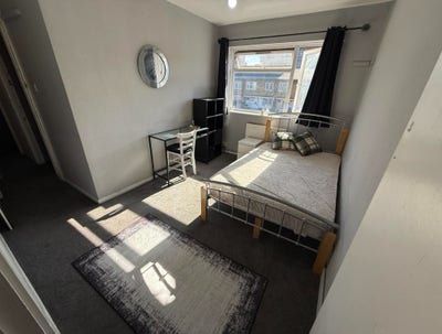 🔥Bills included| Limehouse |Close to Canary Wharf Main Photo