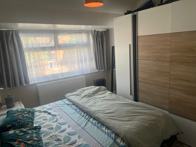 Double room to rent near Hayes Station Main Photo