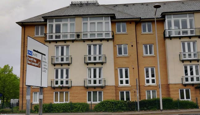 Amazing Top Floor 1 Bed Ff Apartment in the Heart  Main Photo