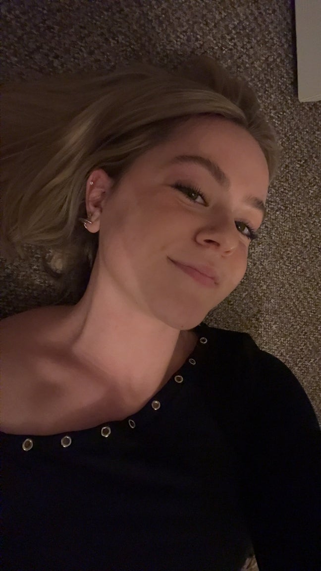 Looking for a room! Main Photo