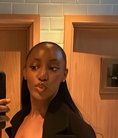 Hi! looking for a room or buddy up! Main Photo