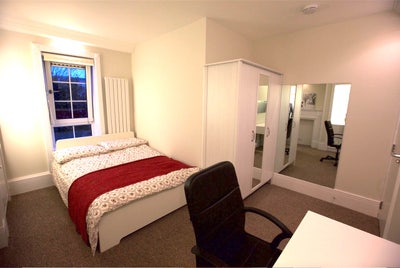 Double Room – 8 mins Canary Wharf – &pound;895 Bills Inc Main Photo