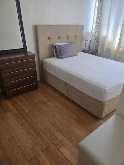 Lovely Double room - Laverstoke Gardens SW15 Main Photo