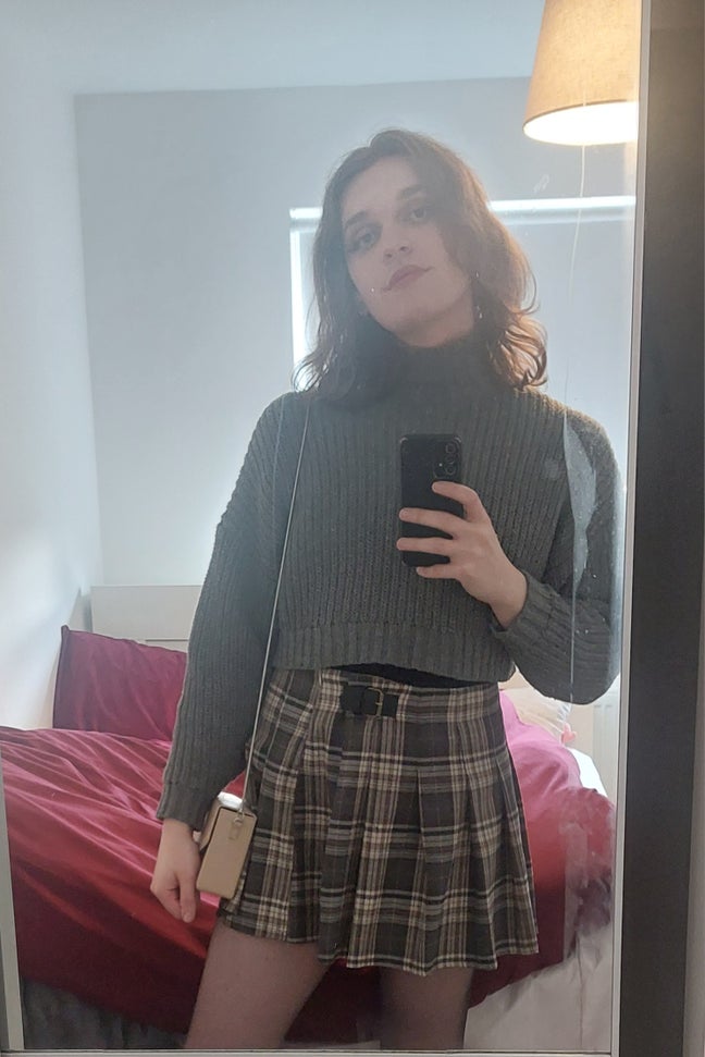 Student, 24, Returning to Dundee in August Main Photo