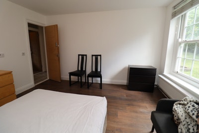 Stunning Rooms - Zone1 - King Cross - BOOK IT NOW! Main Photo