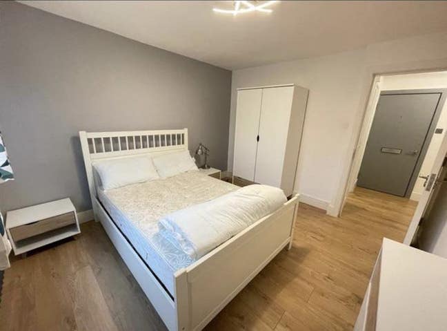 *3 Lovely Rooms Avail in E14 7Jp Perfect for Pros Main Photo