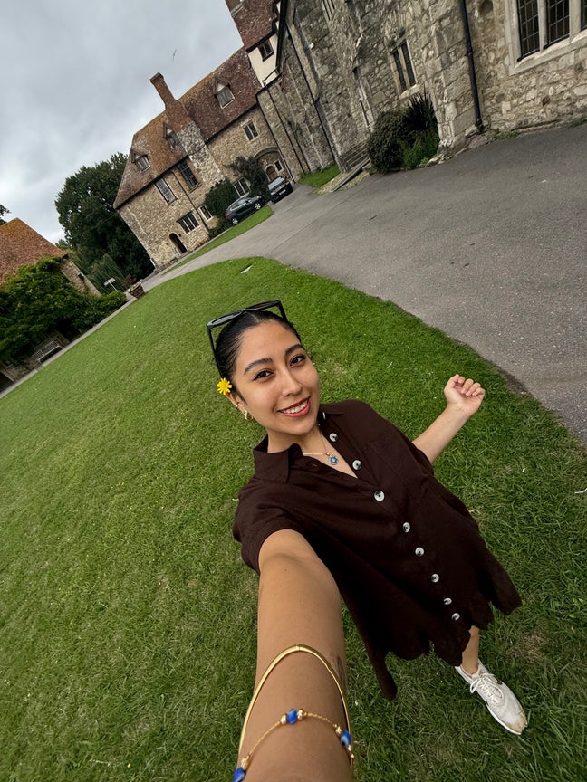 Looking for a room! Main Photo